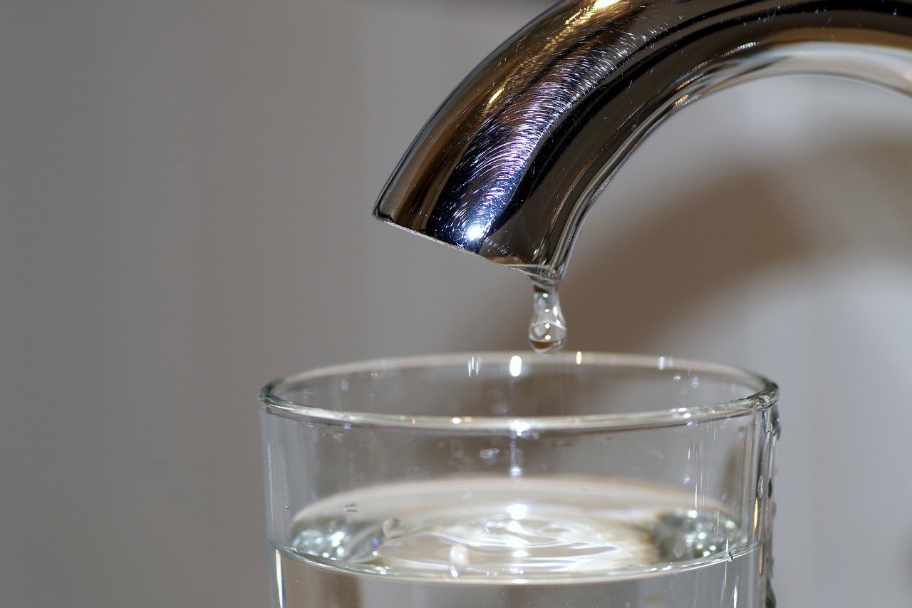 Ahorra agua con estos trucos fáciles